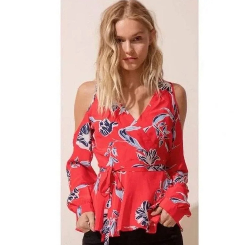 NWT YUMI Kim Love Struck Silk Top.                 Size S/M